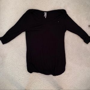 Quarter Sleeve T Shirt